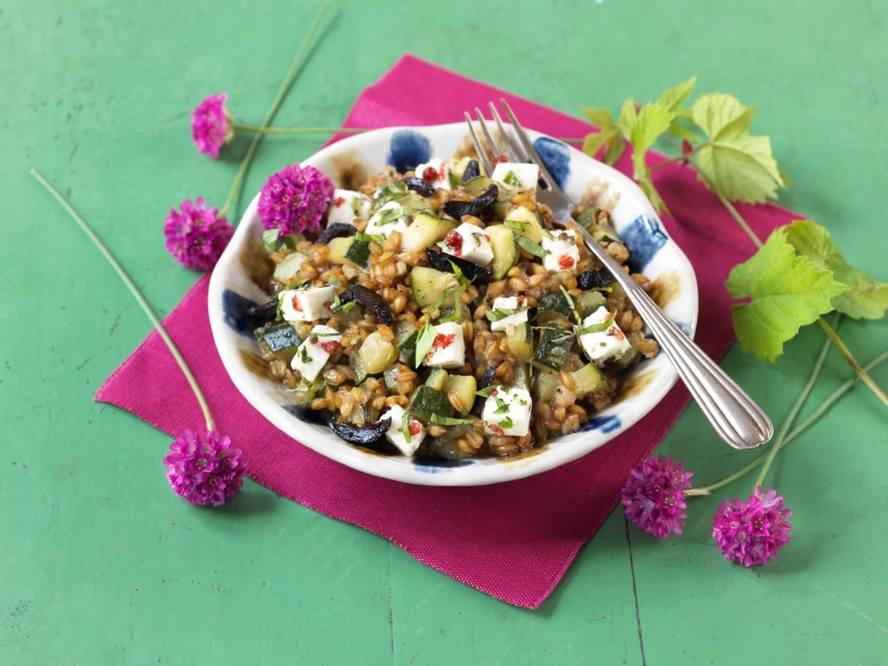 Poêlée d’épeautre aux courgettes et feta Poêlée d’épeautre aux courgettes et feta